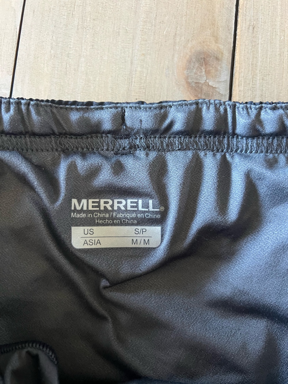 Merrell Black Performance Running Shorts small - Picture 3 of 4
